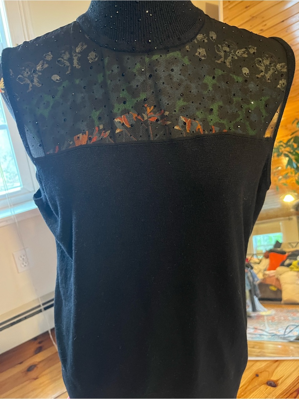 Cable and Gauge Sequined Top and Crew Neck